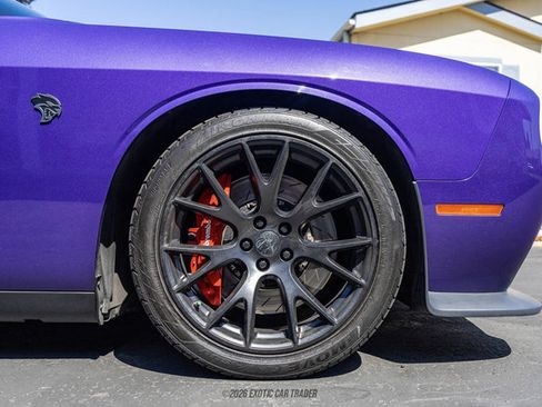Used 2016 Dodge Challenger SRT Hellcat RWD image 45
