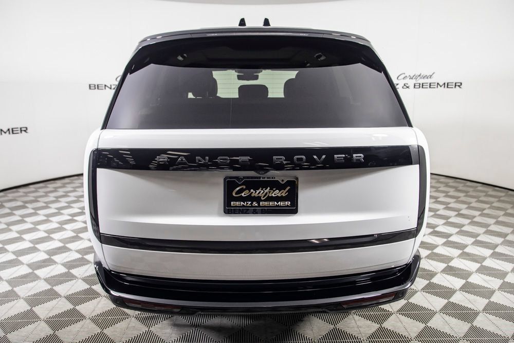 Used 2024 Land Rover Range Rover SE AWD/4WD image 7