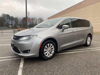 Used 2019 Chrysler Pacifica Touring Plus w/ Advanced Safetytec Group