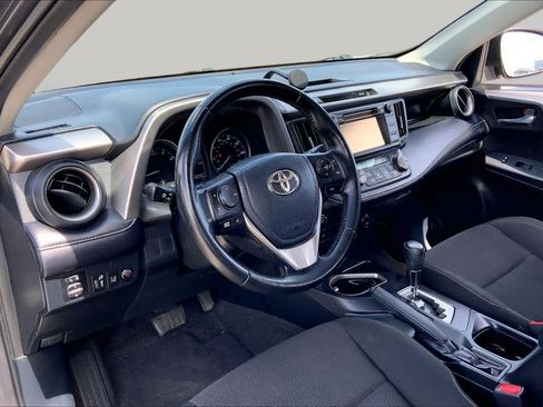 Used 2018 Toyota RAV4 XLE w/ Plus Extra Value Package FWD image 17