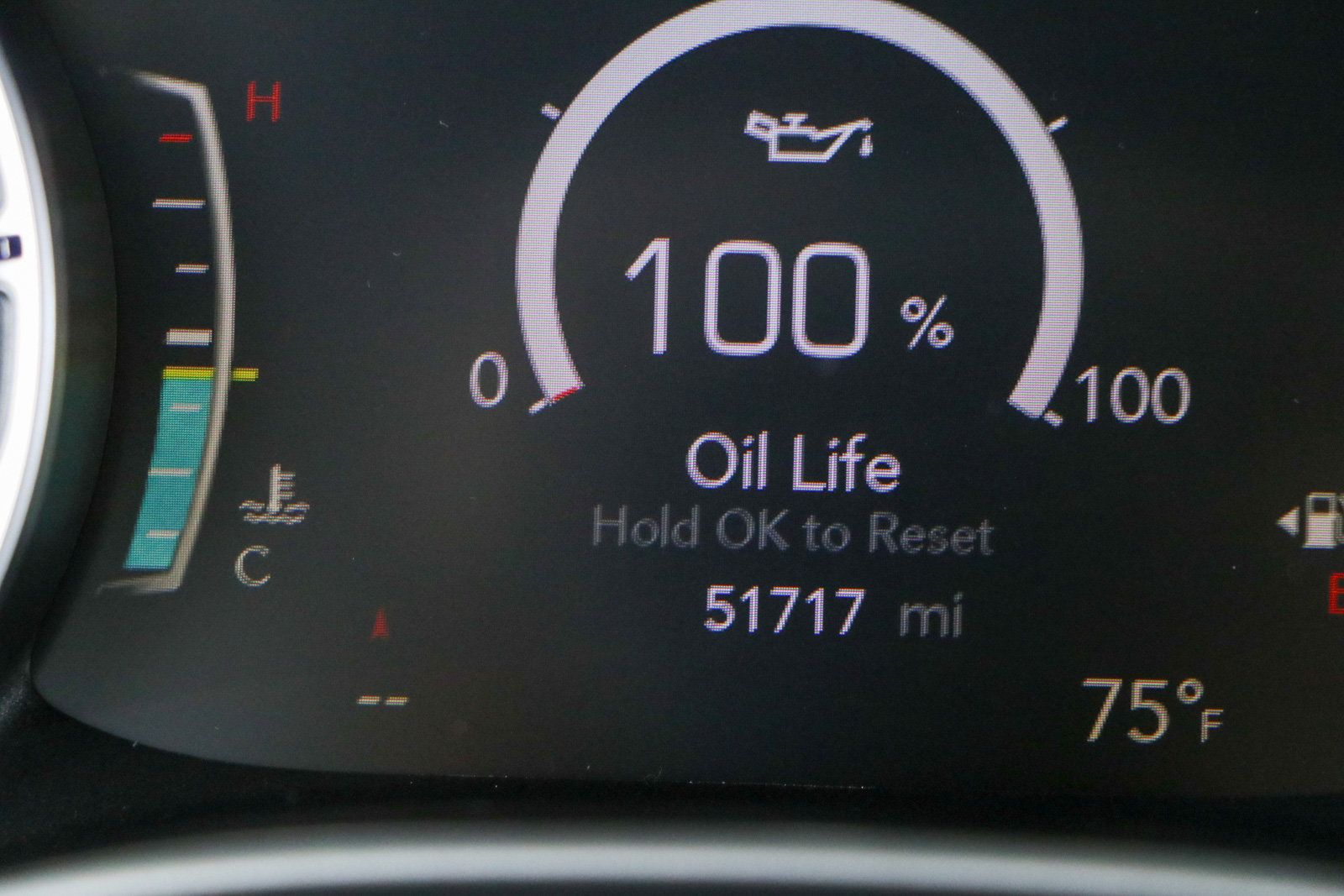 Used 2024 Chrysler Pacifica Touring-L FWD image 16