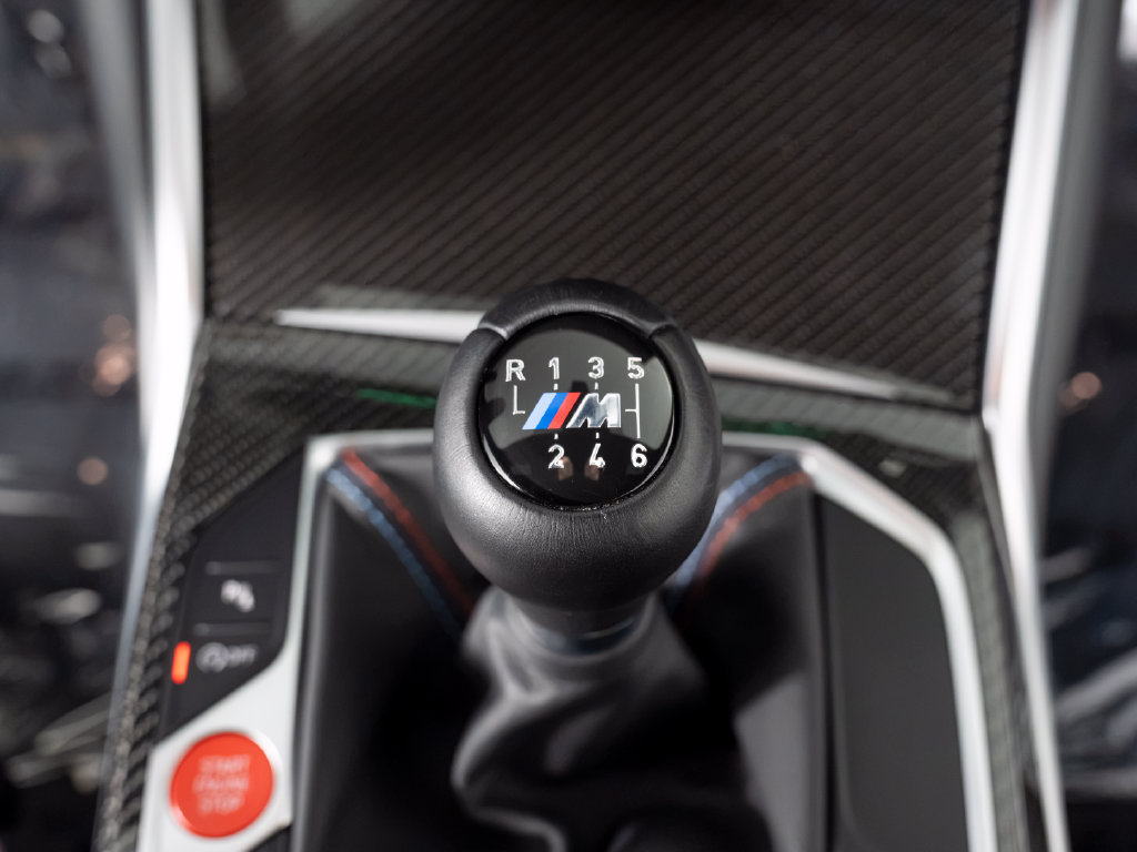 Used 2026 BMW M2 w/ Lighting Package RWD image 31