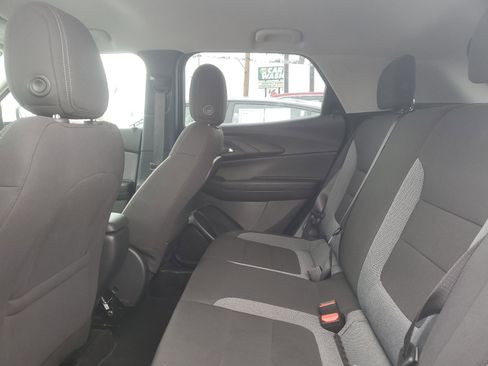 Used 2025 Chevrolet TrailBlazer LT image 12