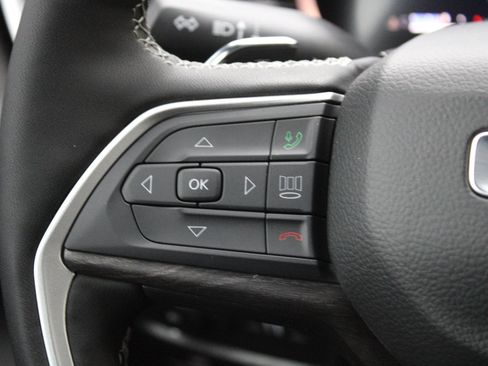 New 2025 Jeep Grand Cherokee Limited image 15