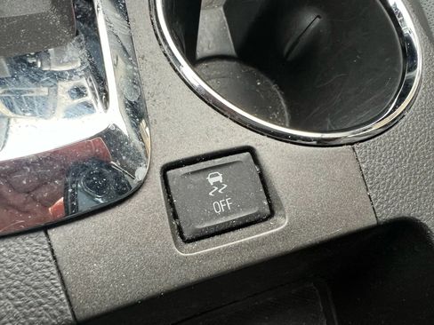 Used 2010 GMC Terrain SLT w/ Cargo Package image 38