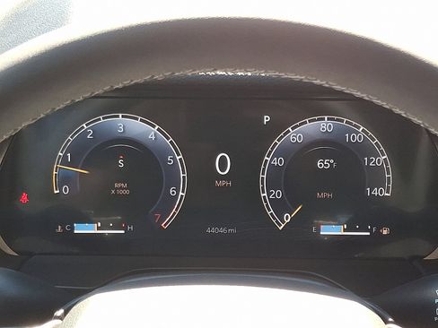 Used 2023 Jeep Grand Cherokee Limited image 21