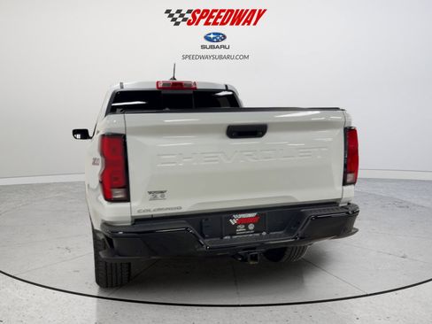 Used 2023 Chevrolet Colorado Z71 w/ Z71 Convenience Package 2 AWD/4WD image 7