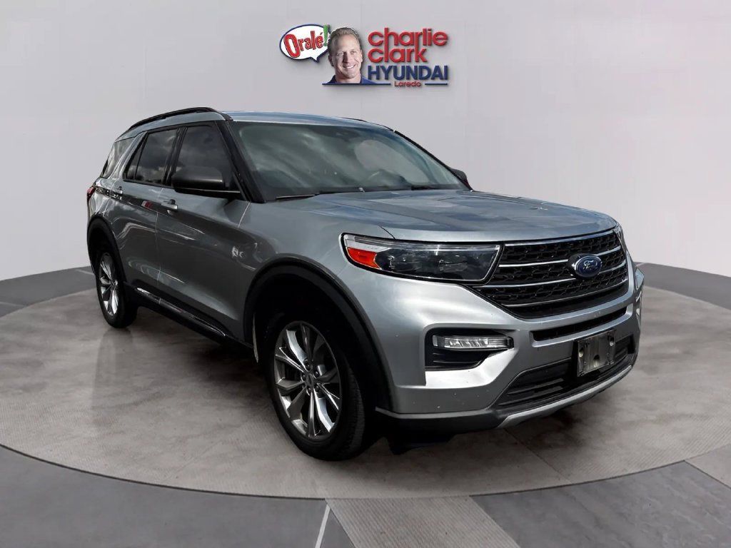 Used 2023 Ford Explorer XLT w/ Equipment Group 202A RWD image 7