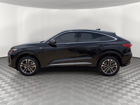 Used 2026 Audi Q5 Premium Plus AWD/4WD image 2