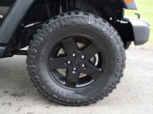Used 2014 Jeep Wrangler Sport w/ Quick Order Package 24S AWD/4WD image 12