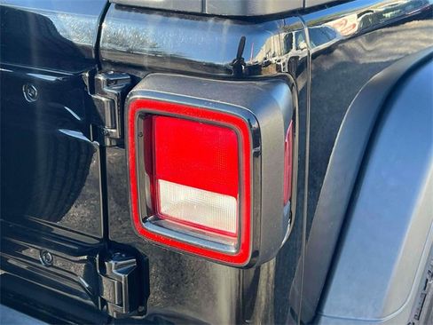 Used 2020 Jeep Wrangler Unlimited Sport S image 9