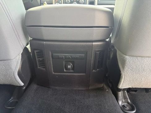 Used 2017 RAM 1500 Big Horn AWD/4WD image 16