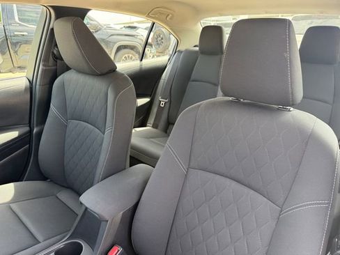 Used 2025 Toyota Corolla LE w/ Carpet Mat Package (TMS) FWD image 12