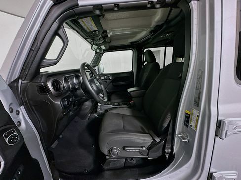 Used 2023 Jeep Wrangler Unlimited w/ Convenience Group AWD/4WD image 13