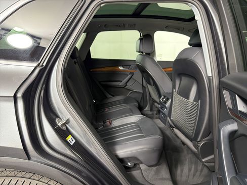 Certified 2023 Audi Q5 2.0T Premium w/ Convenience Package image 30