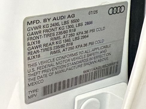 Used 2025 Audi Q5 Premium w/ Convenience Package image 17
