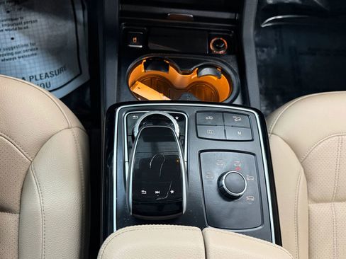 Used 2018 Mercedes-Benz GLS 450 4MATIC image 38