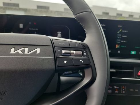 New 2026 Kia EV6 Light RWD image 17