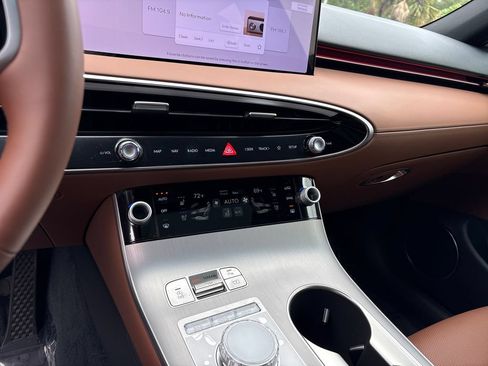 New 2026 Genesis GV70 2.5T Advanced AWD/4WD image 19