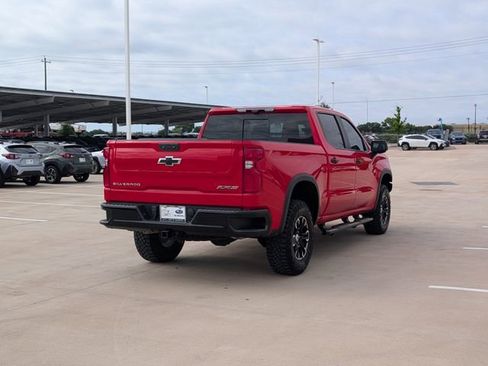 Used 2023 Chevrolet Silverado 1500 ZR2 w/ Technology Package AWD/4WD image 5