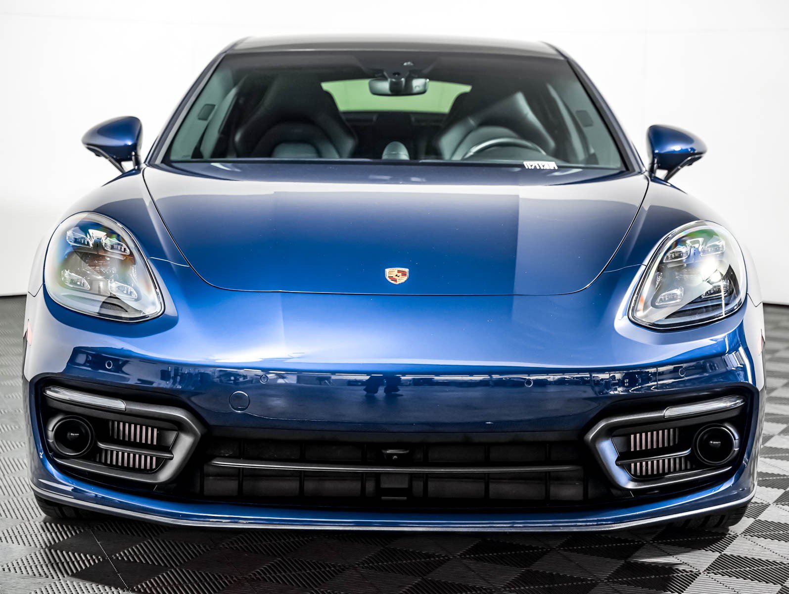 Certified 2023 Porsche Panamera 4 AWD/4WD image 7