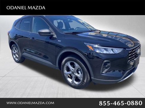 Used 2025 Ford Escape ST-Line AWD/4WD image 1