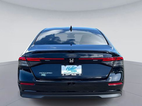 Used 2023 Honda Accord EX image 5