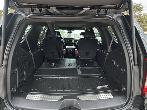 Used 2024 GMC Yukon Denali Ultimate image 24