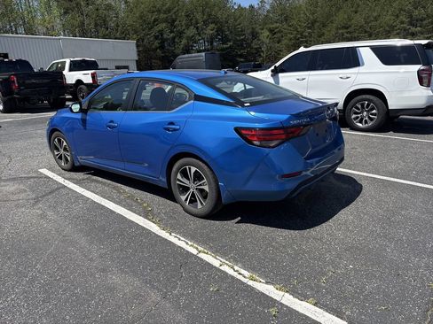 Used 2022 Nissan Sentra SV w/ Lighting Package image 9