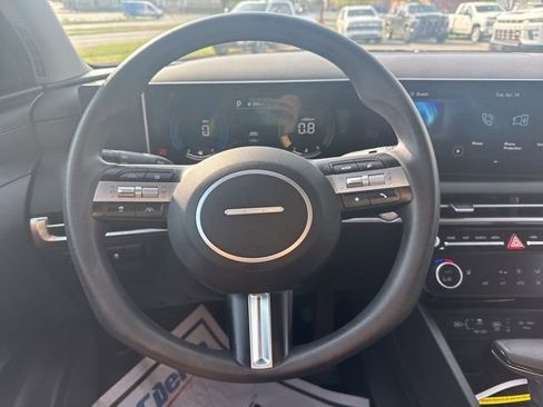 Used 2025 Hyundai Tucson SEL image 14