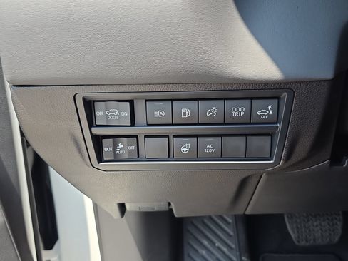 New 2026 Toyota Sequoia Platinum AWD/4WD image 22