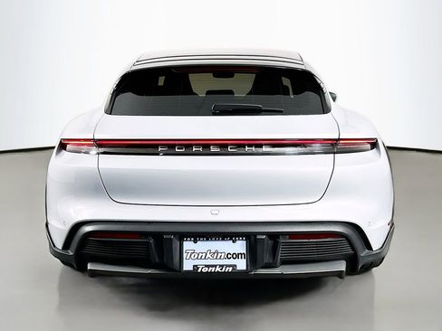Used 2022 Porsche Taycan 4 Cross Turismo AWD/4WD image 7