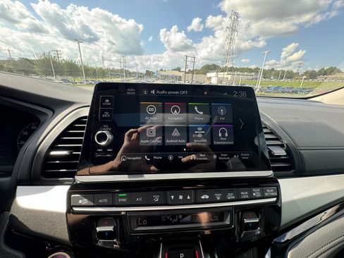 New 2026 Honda Odyssey Touring image 19