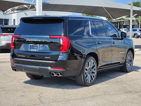 Certified 2025 GMC Yukon Denali Ultimate w/ LPO, Floor Liner Package AWD/4WD image 5