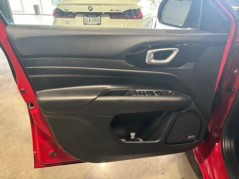 Used 2023 Jeep Compass High Altitude AWD/4WD image 9