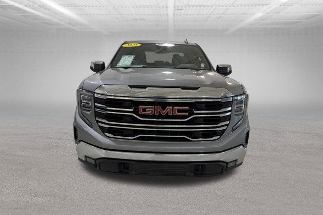 Used 2025 GMC Sierra 1500 SLT AWD/4WD image 2