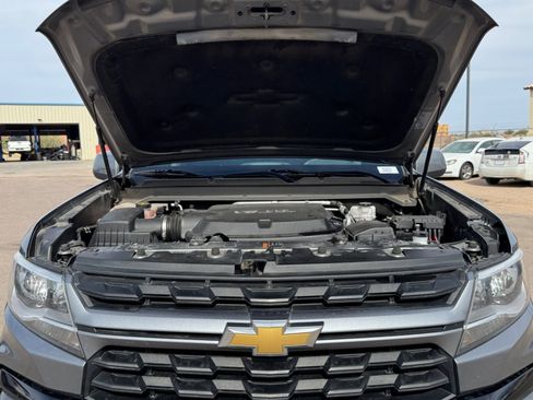 Used 2022 Chevrolet Colorado LT image 41