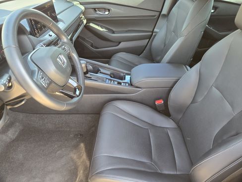 Used 2024 Honda Accord EX-L image 9
