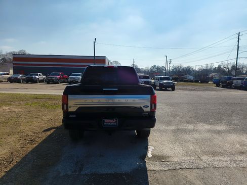 Used 2019 Ford F150 Platinum w/ Equipment Group 701A Luxury image 7