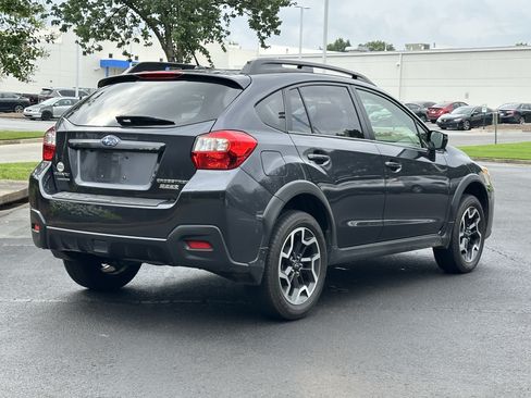 Used 2017 Subaru Crosstrek 2.0i Premium w/ Popular Package #1 AWD/4WD image 11