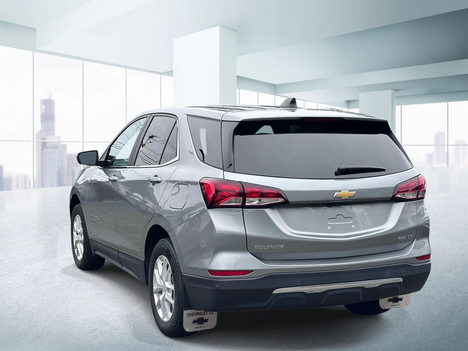 Used 2024 Chevrolet Equinox LT AWD/4WD image 3