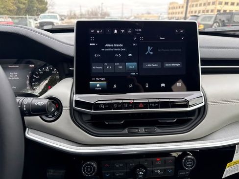 New 2026 Jeep Compass Limited image 2