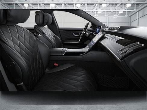 Used 2024 Mercedes-Benz S 580 S 580 4MATIC image 4