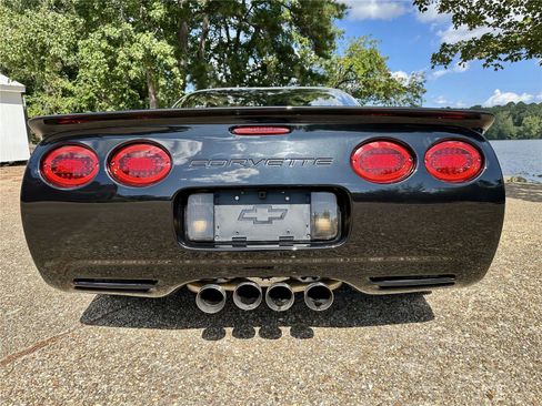 Used 1998 Chevrolet Corvette Coupe w/ Roof Pkg image 5