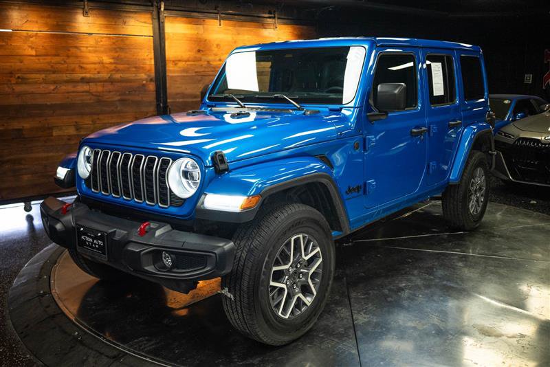Used 2025 Jeep Wrangler Unlimited Sahara AWD/4WD image 2
