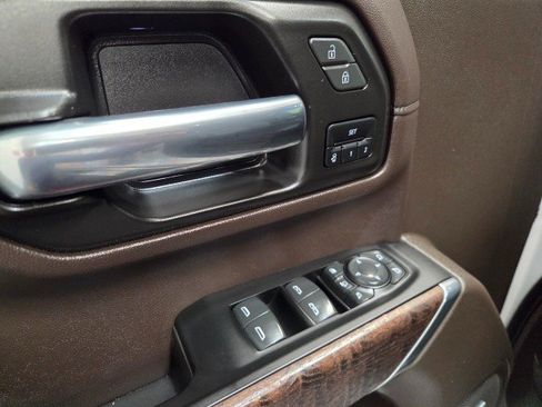 Used 2023 GMC Sierra 2500 Denali image 34