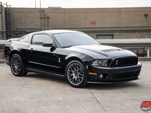 Used 2012 Ford Mustang Shelby GT500 w/ SVT Performance Pkg image 31