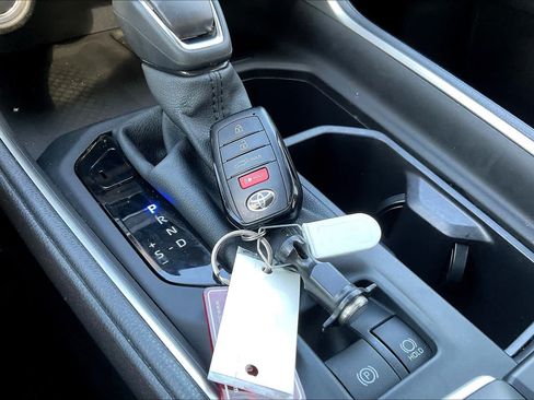 Used 2025 Toyota Grand Highlander AWD Hybrid image 14
