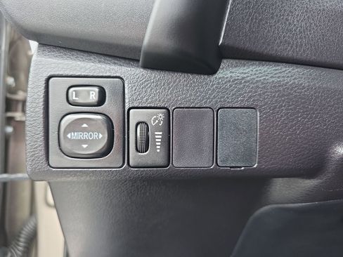 Used 2019 Toyota Corolla LE image 25