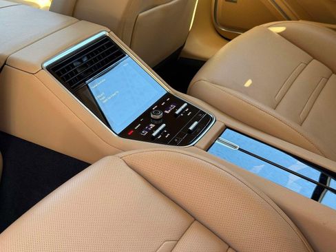 Used 2022 Porsche Panamera 4 AWD/4WD image 28